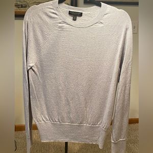 Banana Republic 100% Merino Wool Crew Neck Sweater in Heather Grey